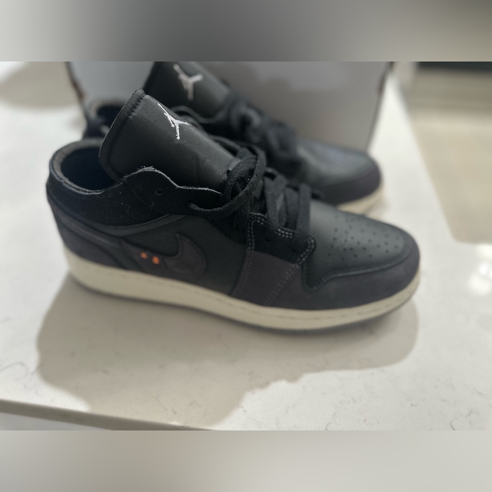 Low AJ 1